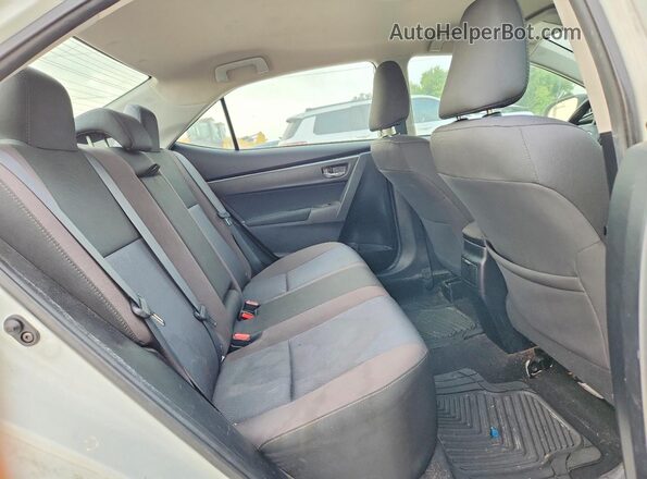 2T1BURHE1HC932596 2017 TOYOTA COROLLA White Widok tylnych siedzeń