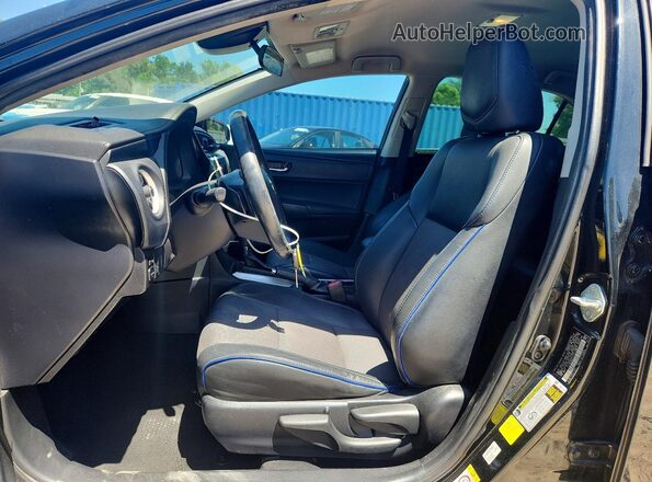 2T1BURHE1JC017298 2018 TOYOTA COROLLA Black Вид салону спереду