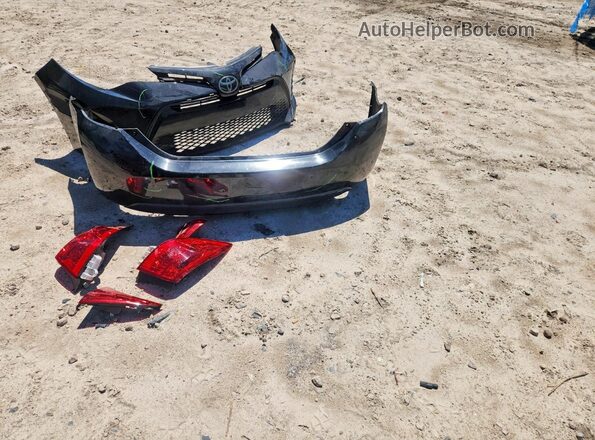 2T1BURHE1JC017298 2018 TOYOTA COROLLA Black Вид підкапотного простору