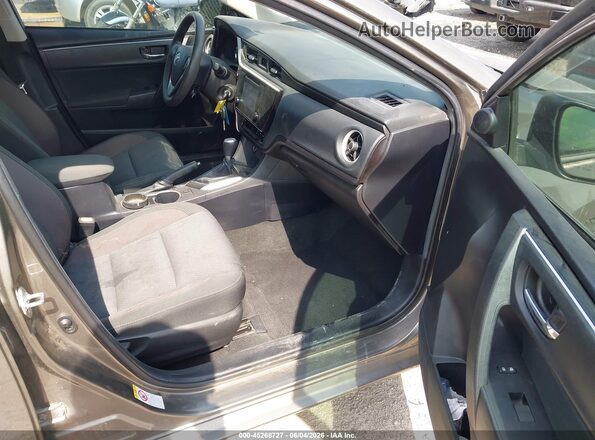 2T1BURHE1JC029788 2018 TOYOTA COROLLA Gray Widok wnętrza z przodu