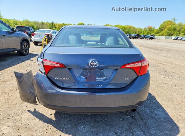 2T1BURHE1JC077646 2018 TOYOTA COROLLA Blue Rear view
