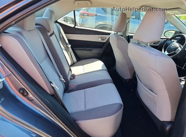 2T1BURHE1JC077646 2018 TOYOTA COROLLA Blue Rear seats view