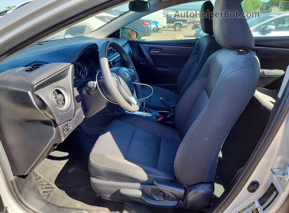 2T1BURHE1JC086010 2018 TOYOTA COROLLA Silver 