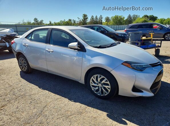 2T1BURHE1JC086010 2018 TOYOTA COROLLA Silver 