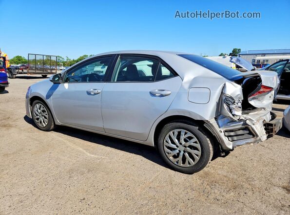 2T1BURHE1JC086010 2018 TOYOTA COROLLA Silver 