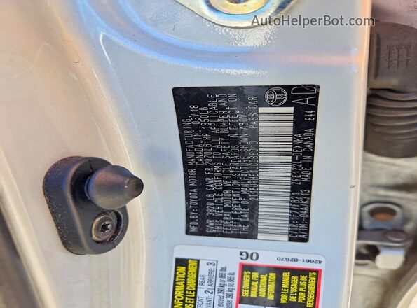 2T1BURHE1JC086010 2018 TOYOTA COROLLA Silver 