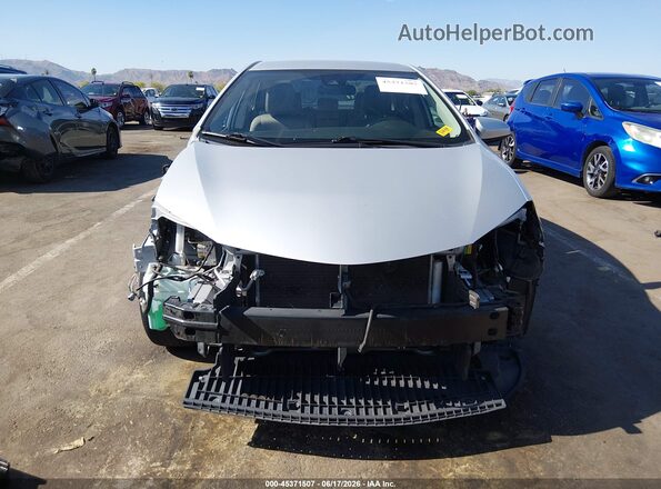 2T1BURHE1JC117868 2018 TOYOTA COROLLA Silver 
