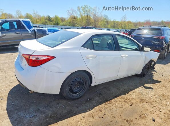 2T1BURHE1JC975695 2018 TOYOTA COROLLA Белый 