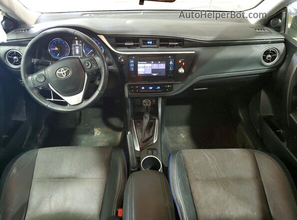 2T1BURHE1JC991590 2018 TOYOTA COROLLA Silver 