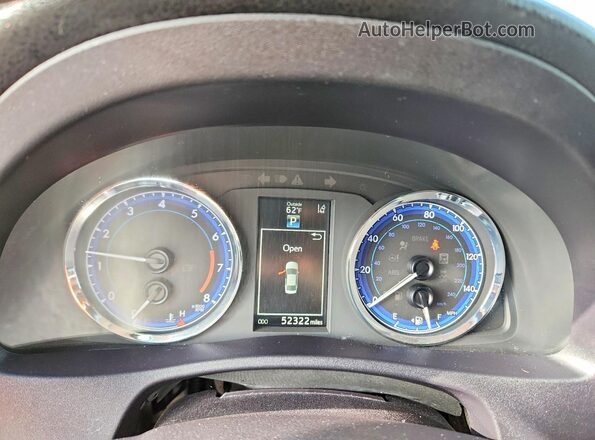 2T1BURHE1JC996790 2018 TOYOTA COROLLA Серебряный 
