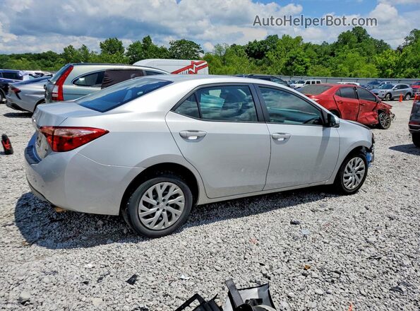 2T1BURHE2HC875910 2017 TOYOTA COROLLA Серебряный 