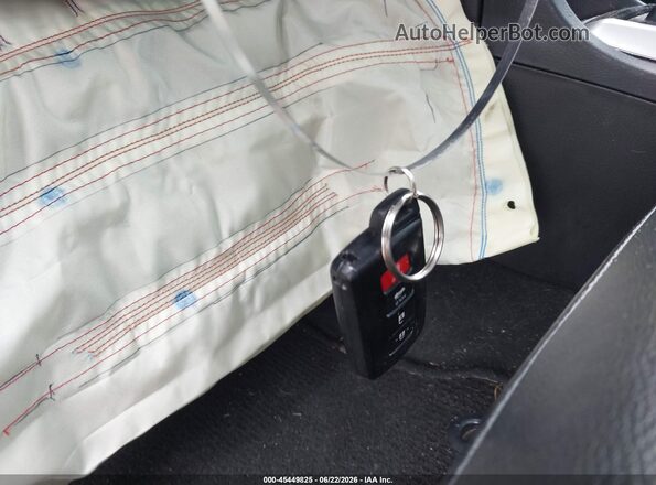 2T1BURHE2JC017181 2018 TOYOTA COROLLA Black Dashboard view