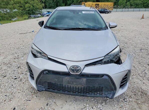 2T1BURHE2JC017763 2018 TOYOTA COROLLA Silver Widok z przodu
