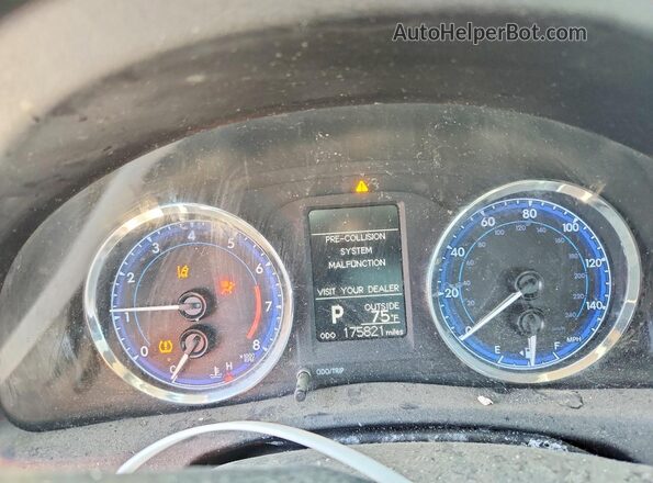2T1BURHE2JC991811 2018 TOYOTA COROLLA White Instrument cluster view