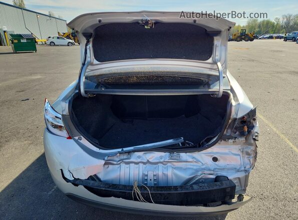 2T1BURHE2KC146989 2019 TOYOTA COROLLA Silver 