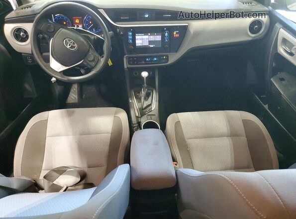 2T1BURHE2KC174923 2019 TOYOTA COROLLA Серый Вид панели приборов