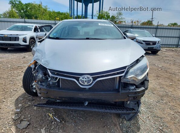 2T1BURHE3GC589188 2016 TOYOTA COROLLA Серебряный Вид спереди