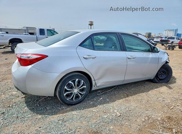 2T1BURHE3GC589188 2016 TOYOTA COROLLA Серебряный Задняя правая четверть