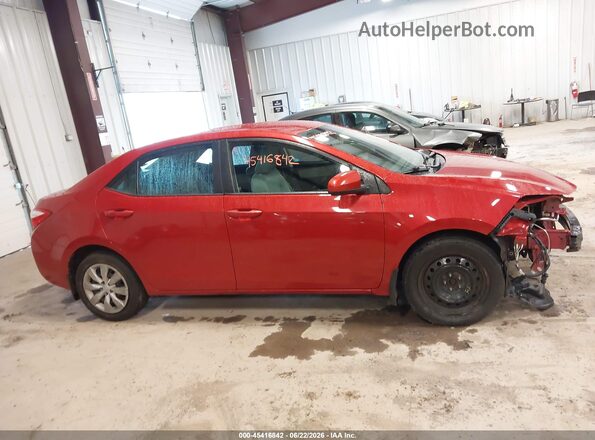 2T1BURHE3GC736965 2016 TOYOTA COROLLA Red Вид задньої частини салону