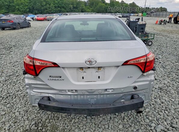 2T1BURHE3HC769966 2017 TOYOTA COROLLA Silver Вид ззаду