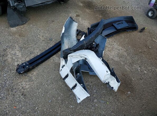 2T1BURHE3HC812458 2017 TOYOTA COROLLA White Engine compartment view