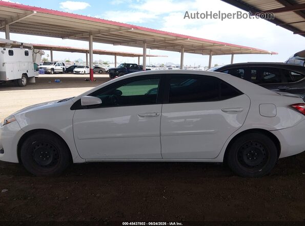2T1BURHE3JC034068 2018 TOYOTA COROLLA White Սալոնի 360 աստիճան տեսք