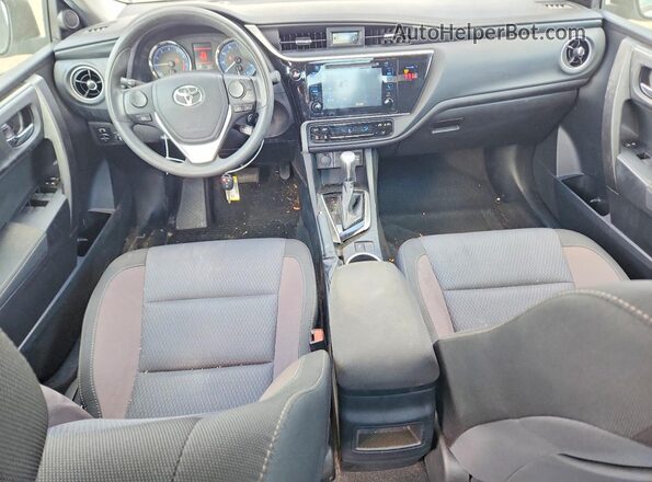 2T1BURHE3JC041814 2018 TOYOTA COROLLA Silver წინა პანელის ხედი