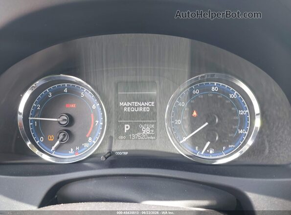 2T1BURHE3JC047922 2018 TOYOTA COROLLA Silver Vista de los asientos traseros