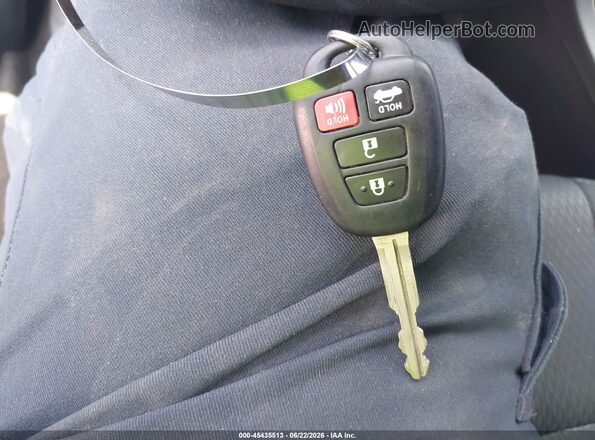 2T1BURHE3JC047922 2018 TOYOTA COROLLA Silver Vista del salpicadero
