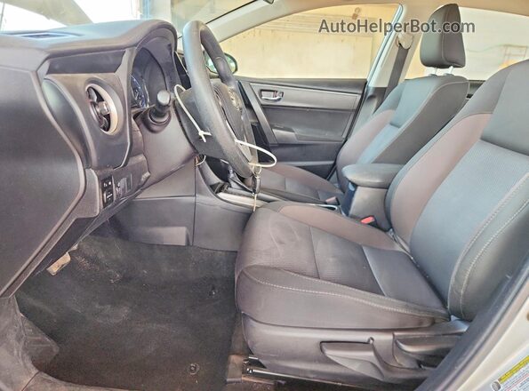 2T1BURHE3KC229993 2019 TOYOTA COROLLA Silver წინა სალონის ხედი