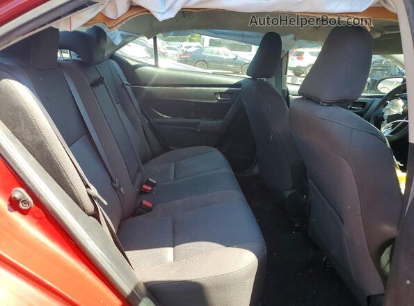 2T1BURHE3KC235504 2019 TOYOTA COROLLA Red Widok tylnych siedzeń
