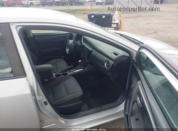 2T1BURHE3KC236877 2019 TOYOTA COROLLA Silver წინა სალონის ხედი