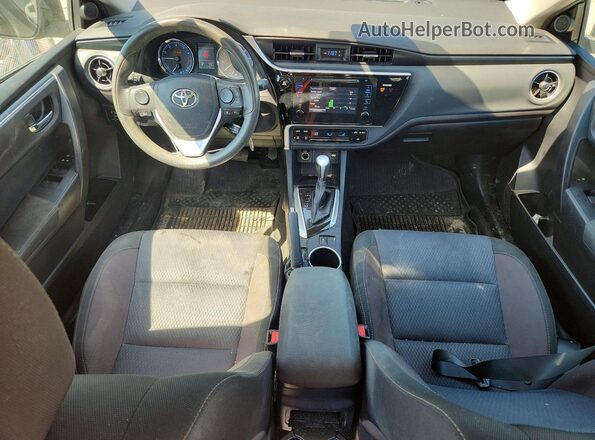 2T1BURHE4HC767160 2017 TOYOTA COROLLA Черный Вид панели приборов