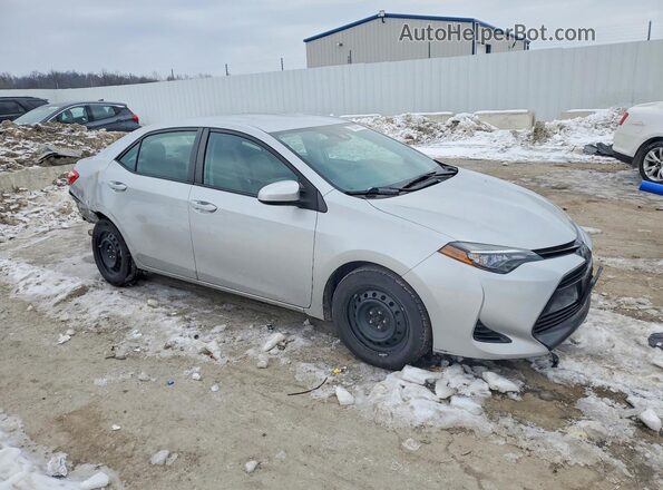 2T1BURHE4HC842469 2017 TOYOTA COROLLA Silver Передня права чверть
