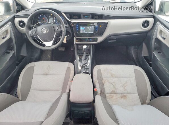 2T1BURHE4HC842469 2017 TOYOTA COROLLA Silver Вид панелі приладів