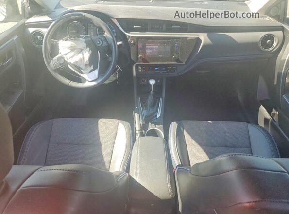 2T1BURHE4JC003282 2018 TOYOTA COROLLA Blue Առջևի վահանակի տեսք
