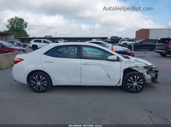 2T1BURHE4JC030000 2018 TOYOTA COROLLA White Widok wnętrza 360 stopni
