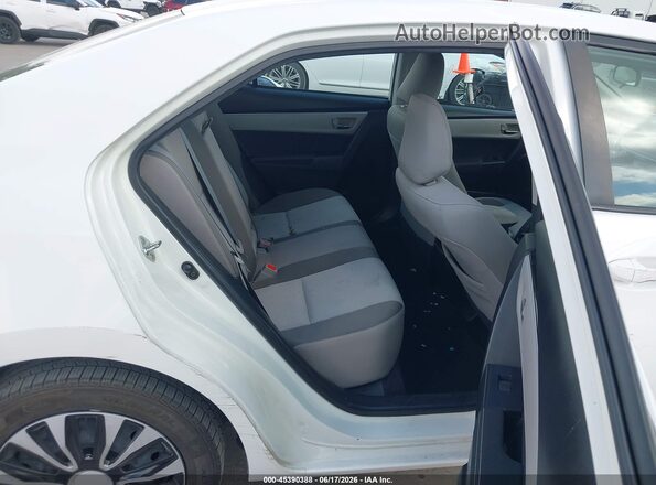 2T1BURHE4JC030000 2018 TOYOTA COROLLA White Widok naklejki z numerem VIN