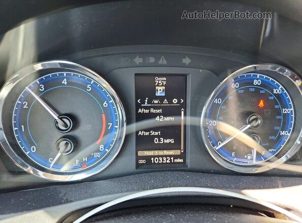 2T1BURHE4JC051980 2018 TOYOTA COROLLA Silver ხელსაწყოთა პანელის ხედი