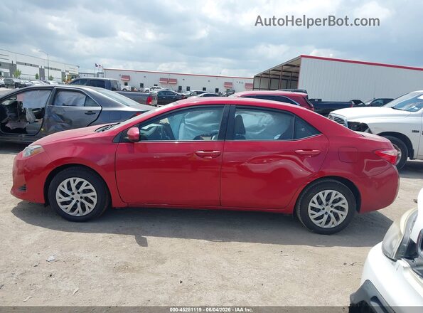 2T1BURHE4JC967395 2018 TOYOTA COROLLA Red Widok wnętrza z tyłu