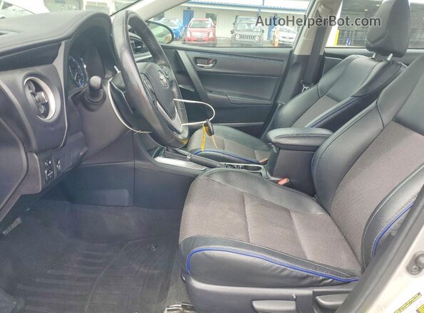 2T1BURHE4JC989056 2018 TOYOTA COROLLA Gray Widok wnętrza z przodu