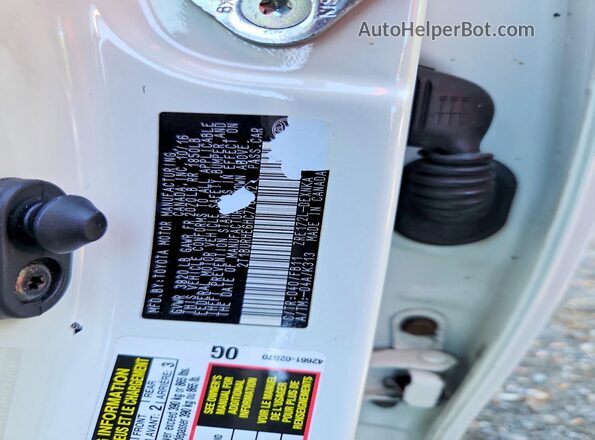 2T1BURHE6HC776412 2017 TOYOTA COROLLA White 