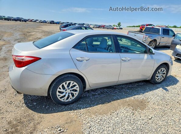 2T1BURHE6HC829495 2017 TOYOTA COROLLA Silver 