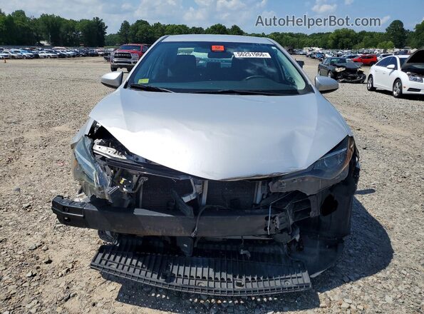 2T1BURHE6JC056078 2018 TOYOTA COROLLA Silver წინა ხედი