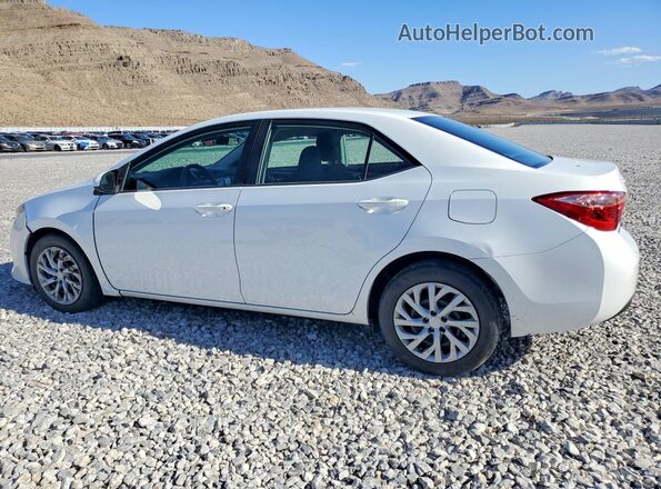 2T1BURHE6JC068389 2018 TOYOTA COROLLA White 
