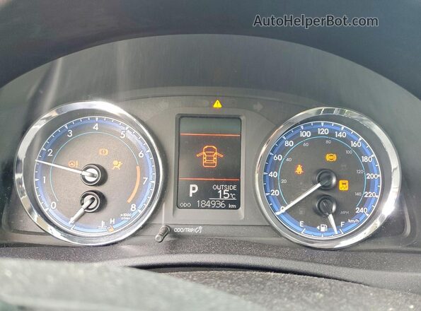 2T1BURHE6JC078257 2018 TOYOTA COROLLA White 