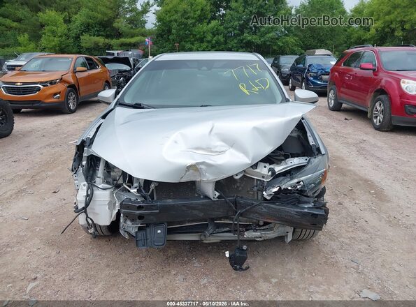 2T1BURHE6KC237585 2019 TOYOTA COROLLA Silver Vista interior trasera