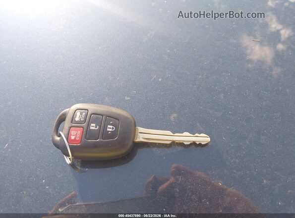 2T1BURHE7HC927998 2017 TOYOTA COROLLA White Вид панелі приладів