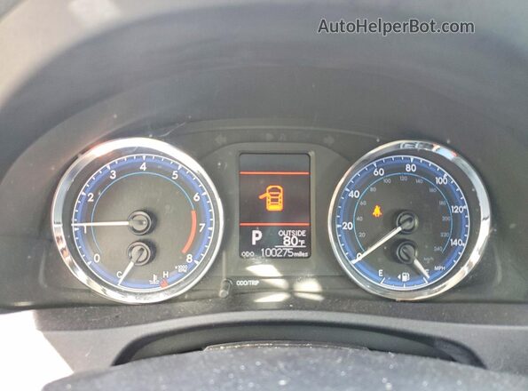 2T1BURHE7JC031819 2018 TOYOTA COROLLA Blue Instrument cluster view