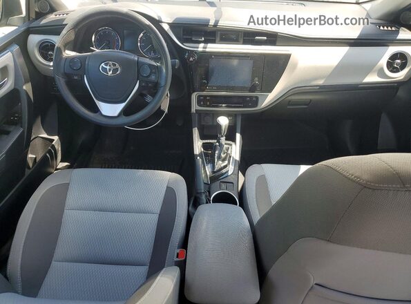 2T1BURHE7JC102601 2018 TOYOTA COROLLA Silver 